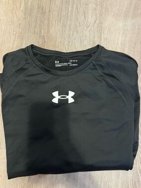 Women’s Under Armour Cold Gear Shirt